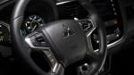 Mitsubishi Outlander PHEV 2017 года (NA)